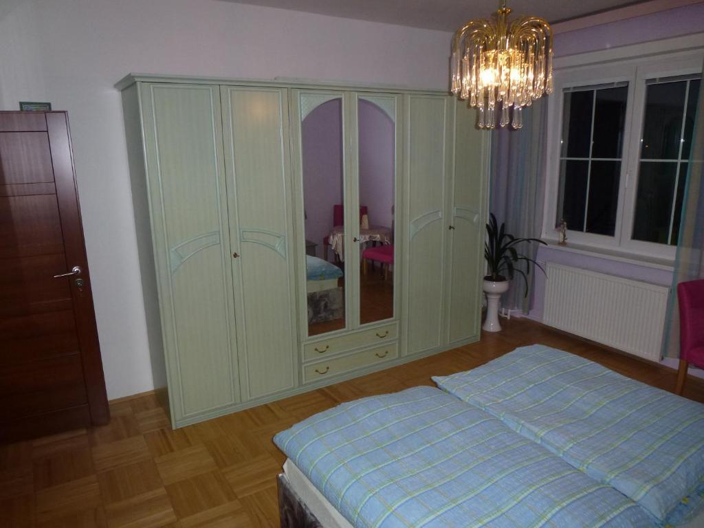 Pension Rak Карловы Вары Экстерьер фото
