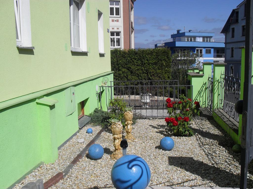 Pension Rak Карловы Вары Экстерьер фото